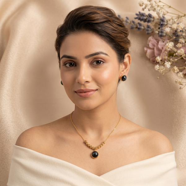Midnight Glow Black Pendant & Stud Set β Gold Tone Anti Tarnish
