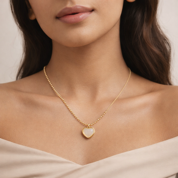 Lune Heart Pendant Necklace – Anti-Tarnish Gold