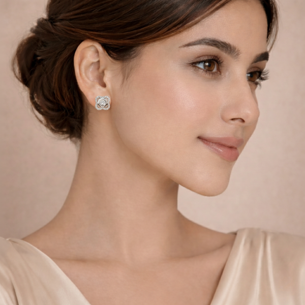 Aura Clover Solitaire Stud Earrings – Anti-Tarnish Silver