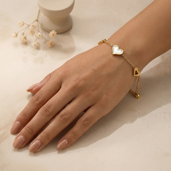 Halo Heart Station Bracelet – Anti-Tarnish Gold