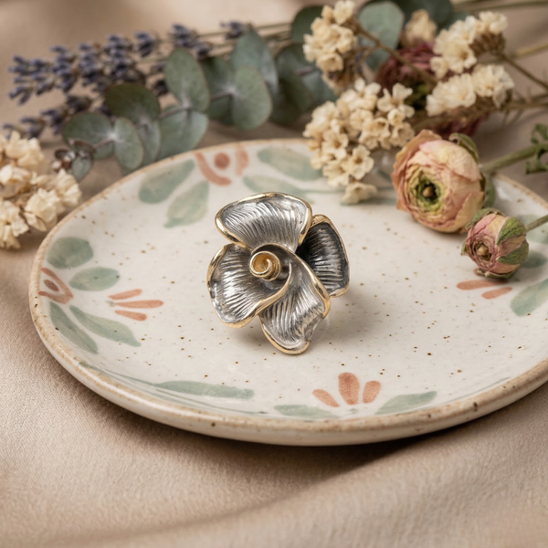 Revel Sculptural Rose Ring – Two Tone Anti-Tarnish