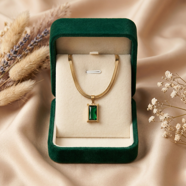 Emerald Green Crystal Pendant Necklace – Anti Tarnish Gold Snake Chain