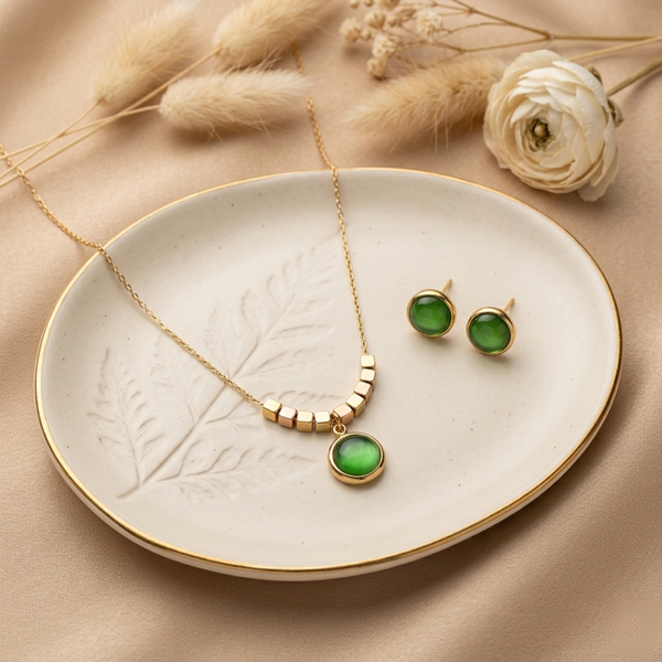 Emerald Green Glow Pendant & Stud Set – Gold Tone Anti Tarnish