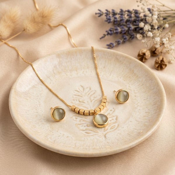 Ivory Glow Pendant & Stud Set – Gold Tone Anti Tarnish