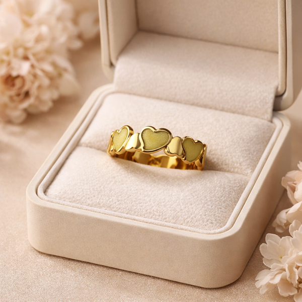 Golden Heart Band Ring – Anti Tarnish Gold
