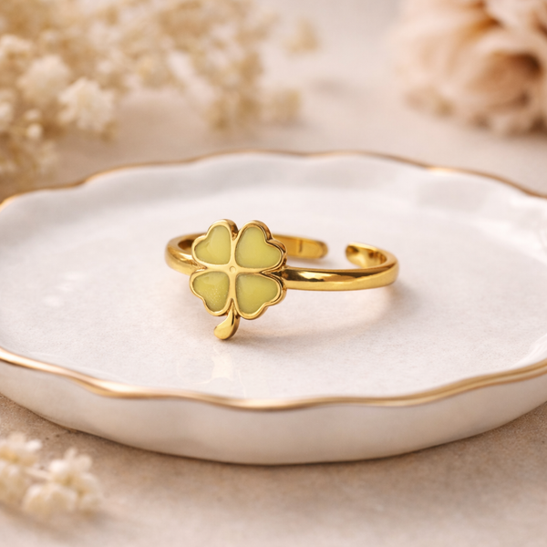 Golden Heart Cluster Ring – Anti Tarnish Gold Adjustable