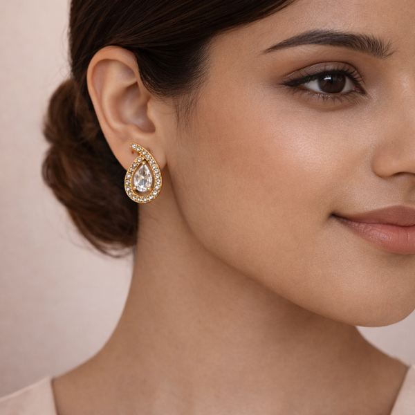 Teardrop Crystal Stud Earrings – Anti-Tarnish Gold