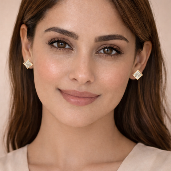 Lyra Crystal Star Stud Earrings – Anti-Tarnish Gold