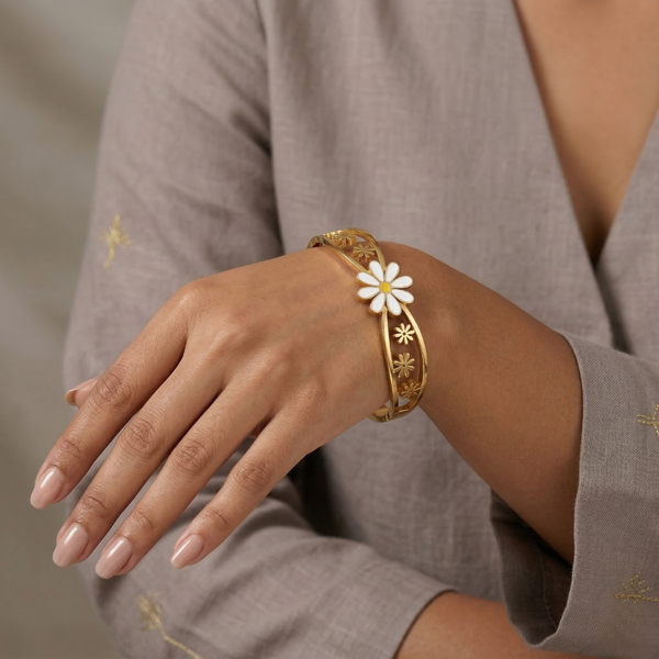 Daisy Enamel Bangle – Anti Tarnish Gold