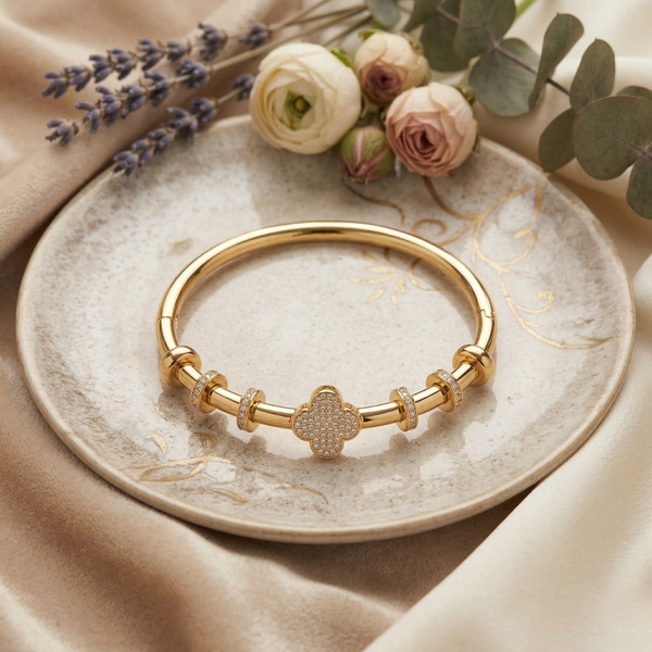 Clover Pave Crystal Bangle – Anti Tarnish Gold