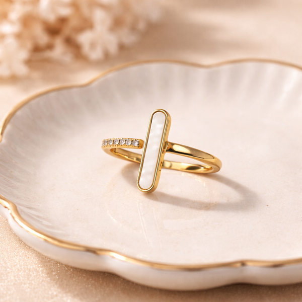 Eira Bar Accent Ring – Anti Tarnish Gold Adjustable