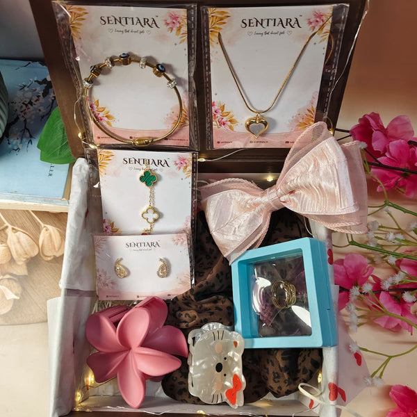 Luxury Women’s Gift Hamper – 10 Premium Essentials with Magnetic Gift Box & Aesthetic Packaging
